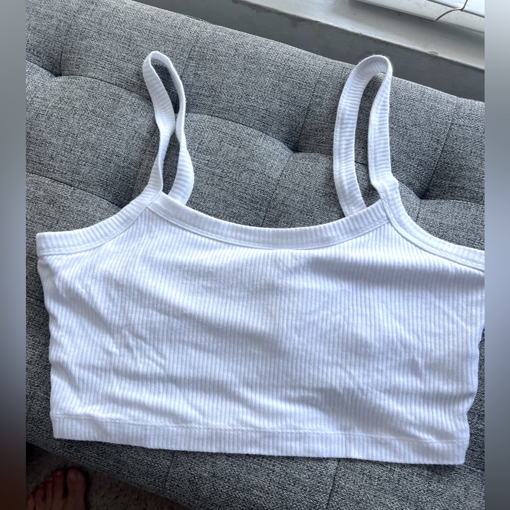 ALO white top